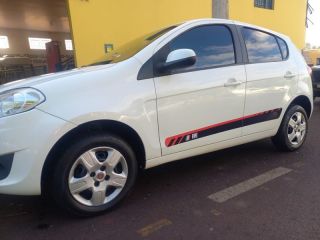 Palio 1.0 Attractive 8V 4P. 