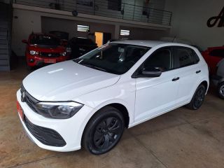Polo Hatch Track 1.0 4P. 