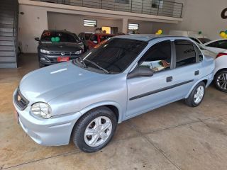 Corsa Sedan Classic 1.0 4P.