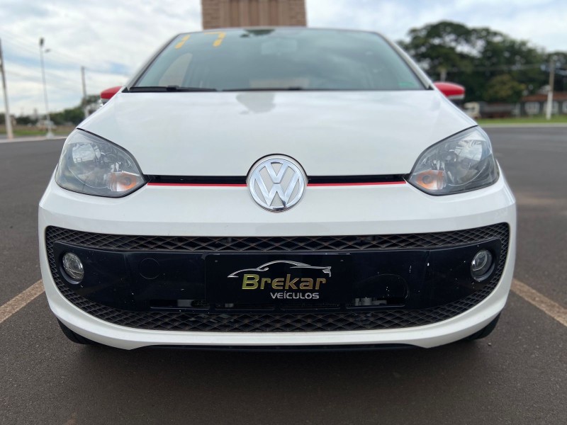 Veculo: Volkswagen - Up - Movie 1.0 Turbo TSI em Sertozinho