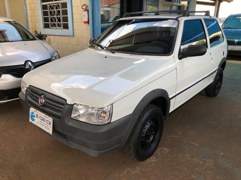 Veculo: Fiat - Uno - Way 1.0 2P.  em Batatais