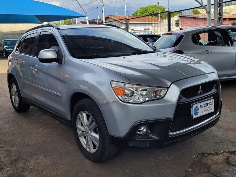 Veculo: Mitsubishi - ASX - 2.0 4P.  em Batatais