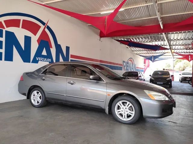Veculo: Honda - Accord - LX 2.0 Aut. 4P.  em Cravinhos