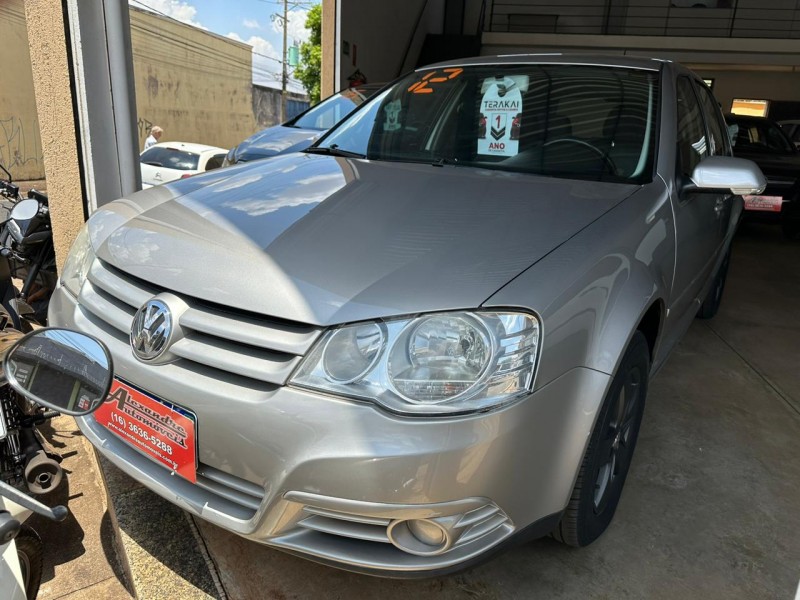 Veículo: Volkswagen - Golf - 2.0 em Ribeirão Preto