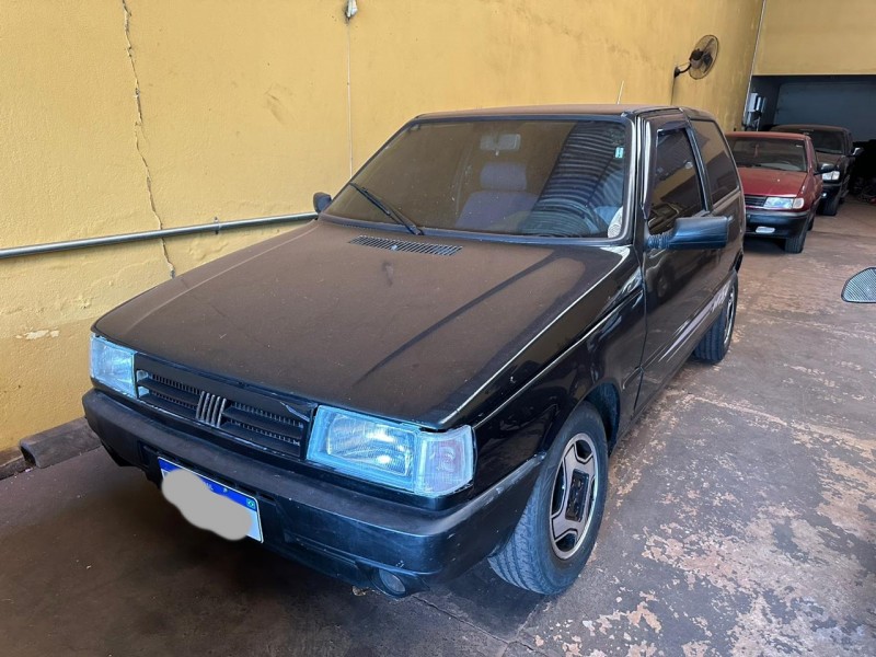 Veculo: Fiat - Uno - 1.0 em Ribeiro Preto