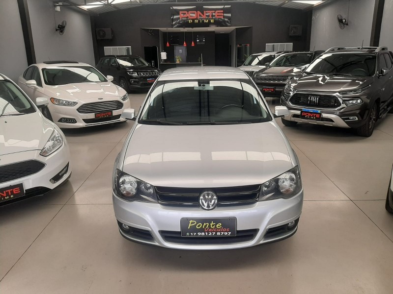 Veículo: Volkswagen - Golf - 1.6 Sportline 8v em Bebedouro