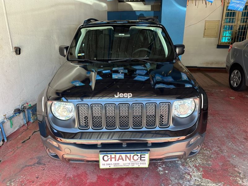 Veculo: Jeep - Renegade - Sport 1.8 4P.  em Ribeiro Preto