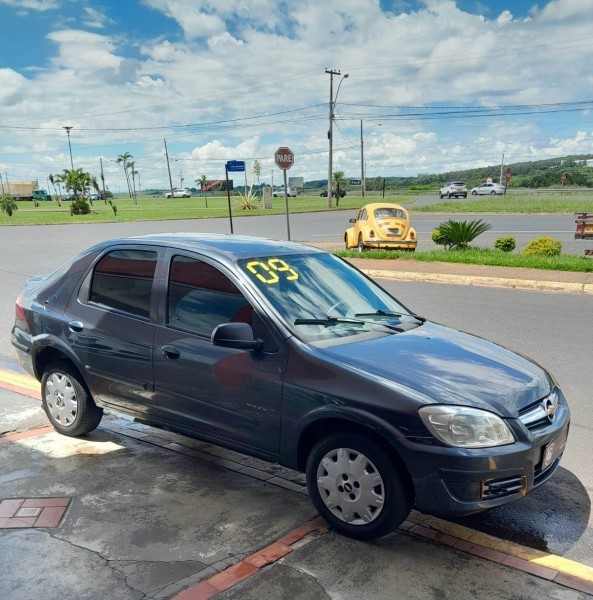 Veculo: Chevrolet (GM) - Prisma - 1.4 MAXX em Santa Rosa de Viterbo