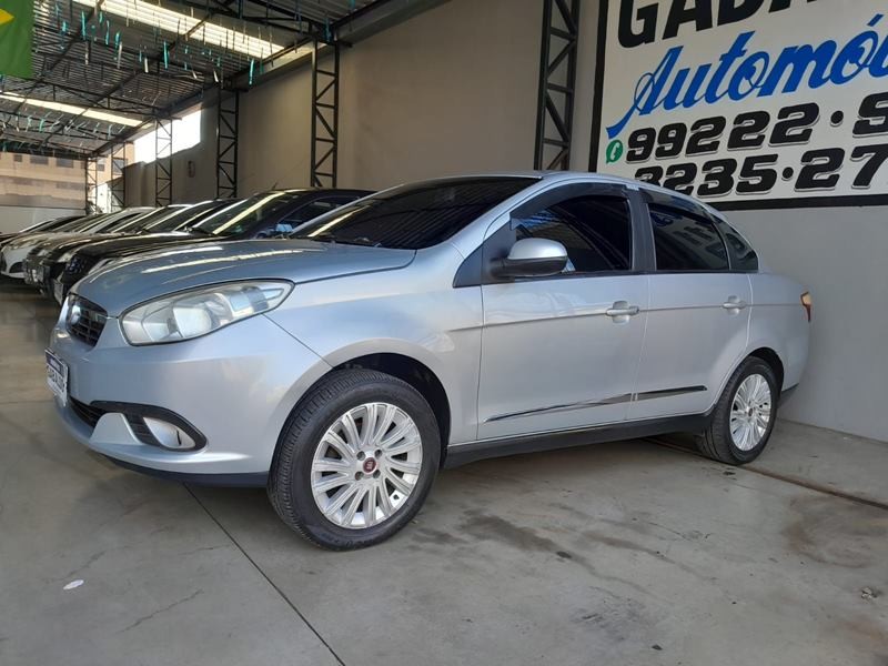 Veculo: Fiat - Grand Siena - 1.6 4P. em Ribeiro Preto