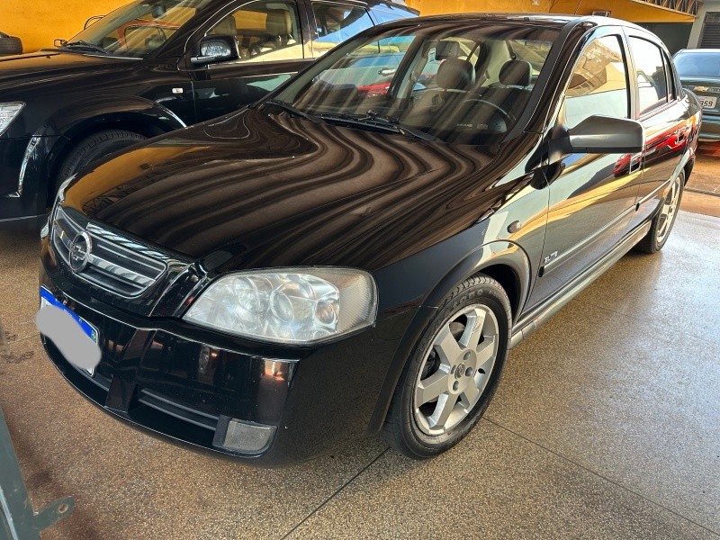 Veculo: Chevrolet (GM) - Astra Sedan - 2.0 Elite em Sertozinho