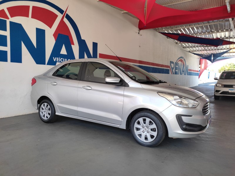 Veculo: Ford - Ka Sedan - SE 1.0 4P. em Cravinhos
