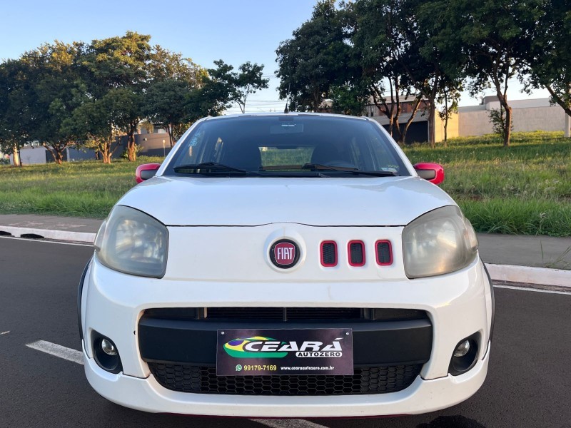 Veculo: Fiat - Uno - Uno Sporting 1.4 em Sertozinho