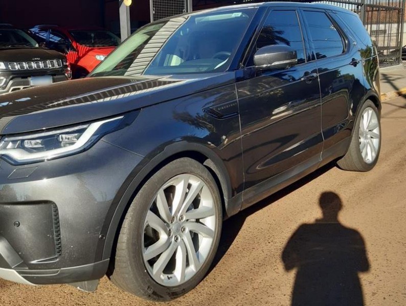 Veculo: Land Rover - Discovery - Sport HSE D300 Aut. 4P.  em Orlndia