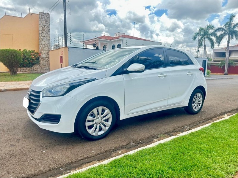 Veculo: Hyundai - HB 20 - COMFORT 1.6 em Sertozinho