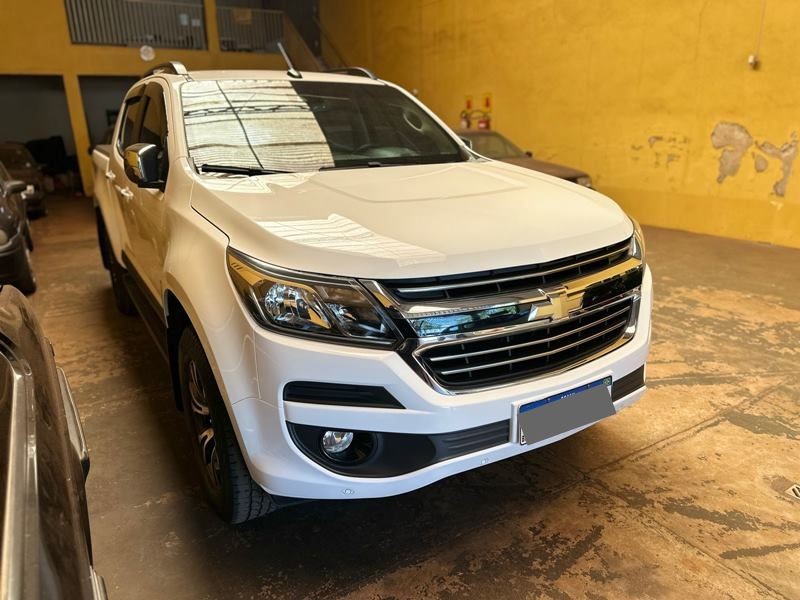 Veculo: Chevrolet (GM) - S-10 - 2.5 LTZ Aut. 4P.  em Ribeiro Preto