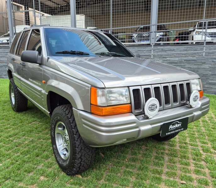 Veculo: Jeep - Grand Cherokee - Laredo 4.0 Aut. em Ribeiro Preto