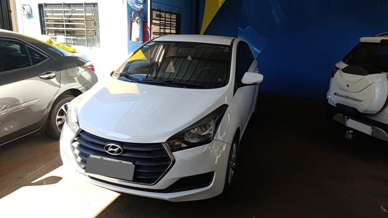Veculo: Hyundai - HB 20 - Confort Plus 1.6 4P.  em Ribeiro Preto