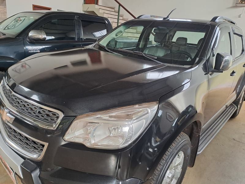Veculo: Chevrolet (GM) - S-10 - LTZ 2.0 4X4 Aut. 4P.  em Sales Oliveira
