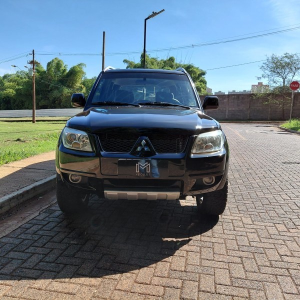 Veculo: Mitsubishi - Pajero - Tr4 flex 4x4 em Ribeiro Preto