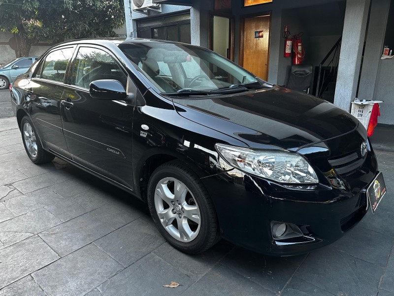 Veculo: Toyota - Corolla - GLI 1.8 Automatico em Brodowski