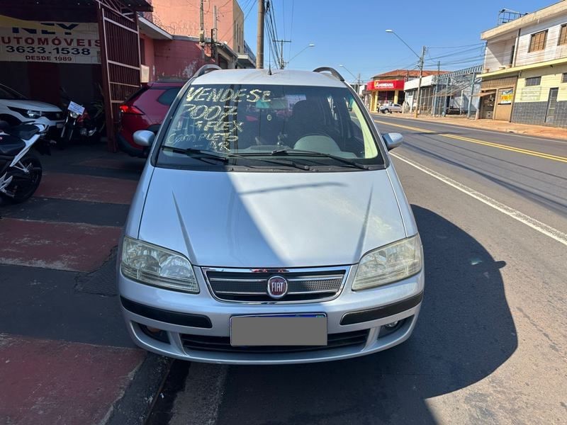Veculo: Fiat - Idea - 1.4 Fire 4P.  em Ribeiro Preto