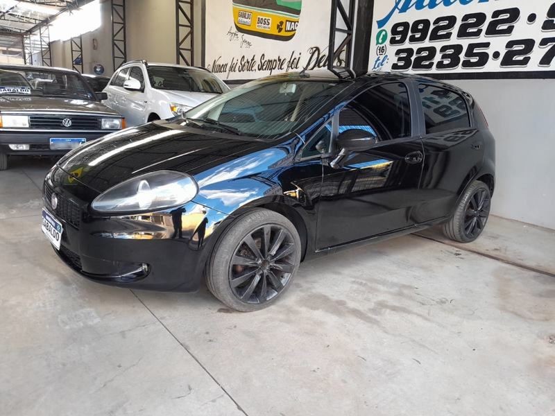 Veculo: Fiat - Punto - HLX 1.8 4P. em Ribeiro Preto
