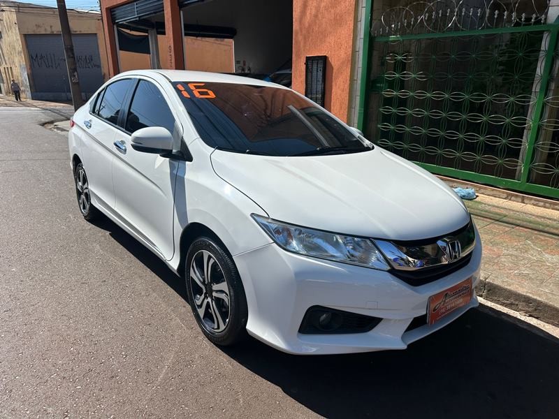 Veculo: Honda - City - EX 4P.  em Ribeiro Preto