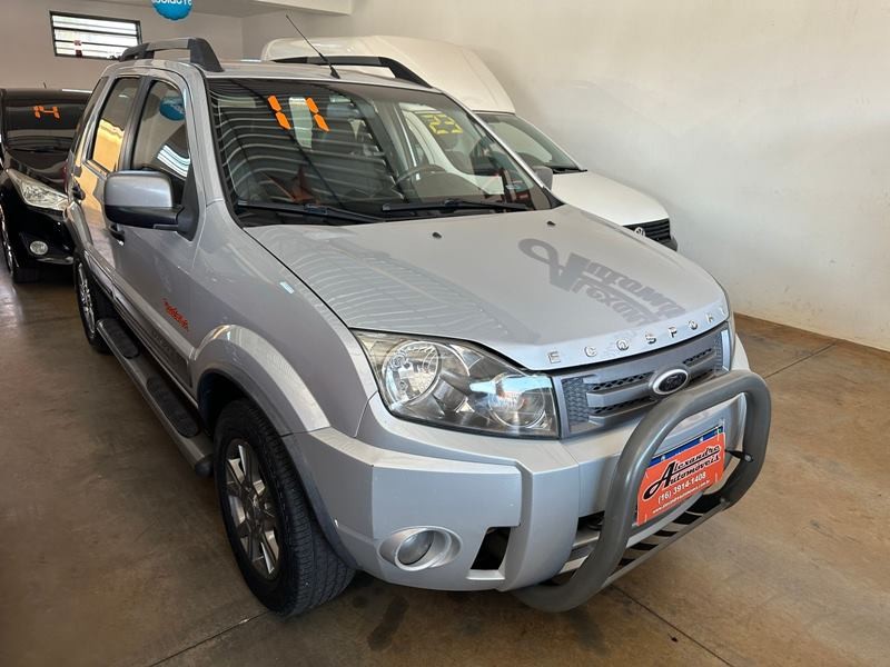 Veculo: Ford - EcoSport - 4P.  em Ribeiro Preto