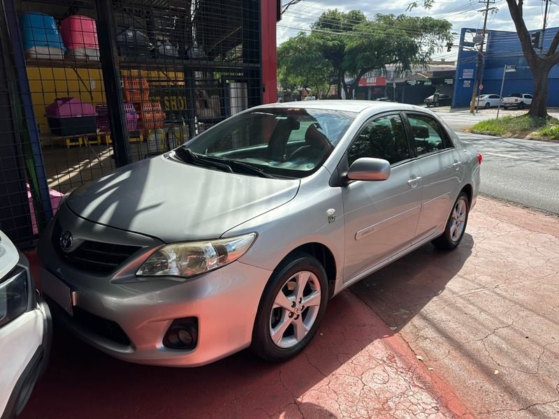 Veculo: Toyota - Corolla - GLI 4P. em Ribeiro Preto