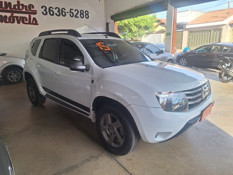Veculo: Renault - Duster - Tech Road 2.0 4P.  em Ribeiro Preto