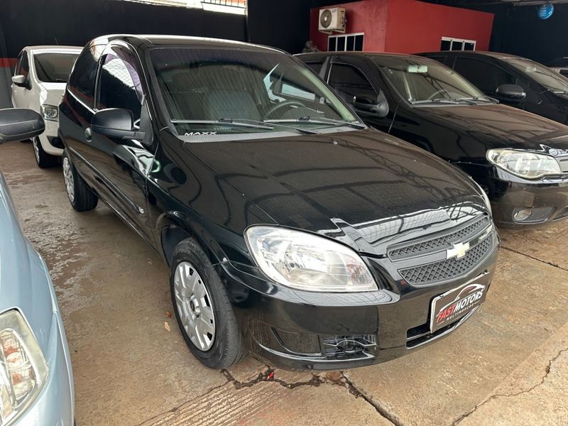 Veculo: Chevrolet (GM) - Celta - Life 2P.  em Ribeiro Preto