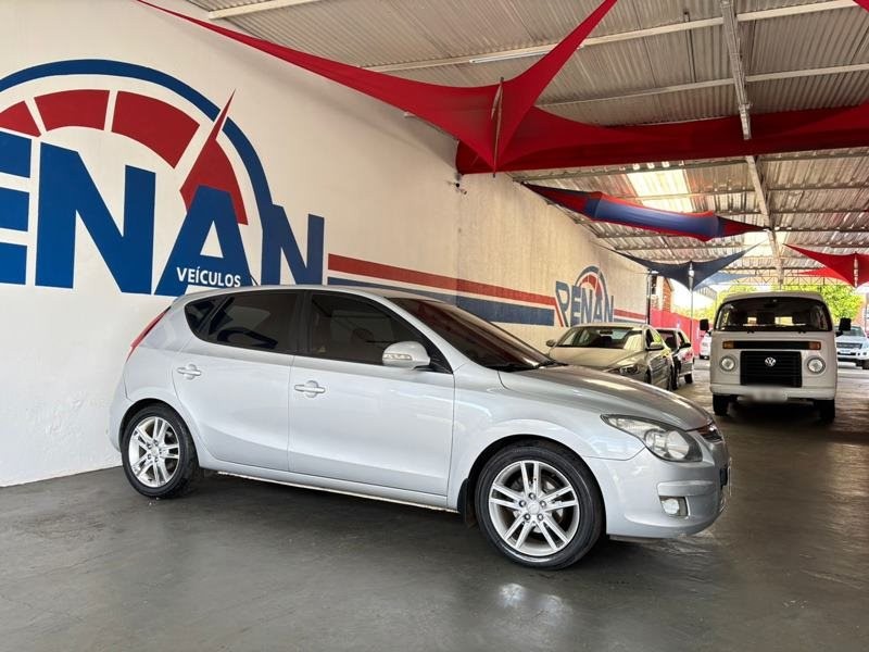 Veculo: Hyundai - I 30 - 2.0 16V 145CV Aut. 4P.  em Cravinhos