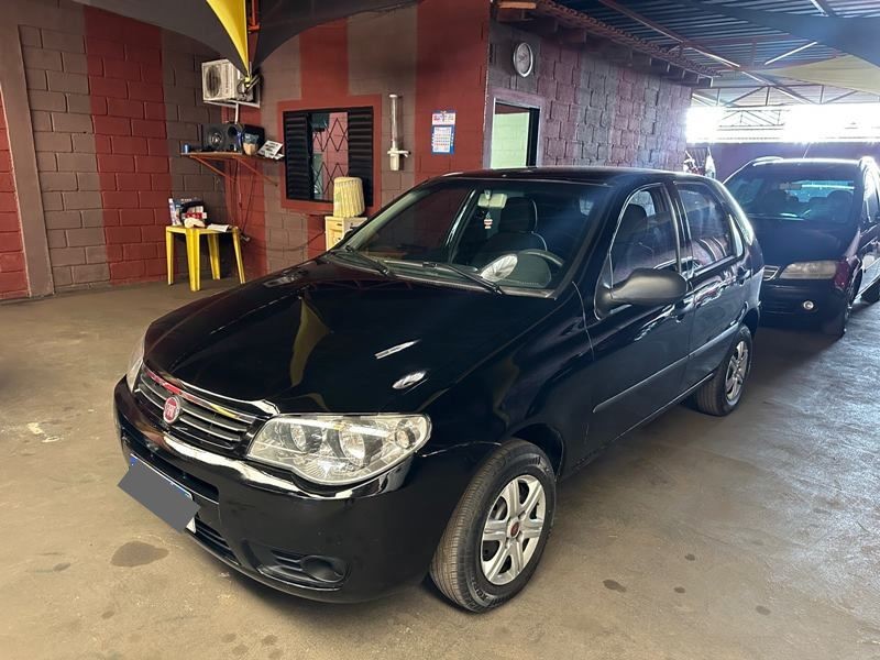 Veculo: Fiat - Palio - 1.0 4P.  em Ribeiro Preto