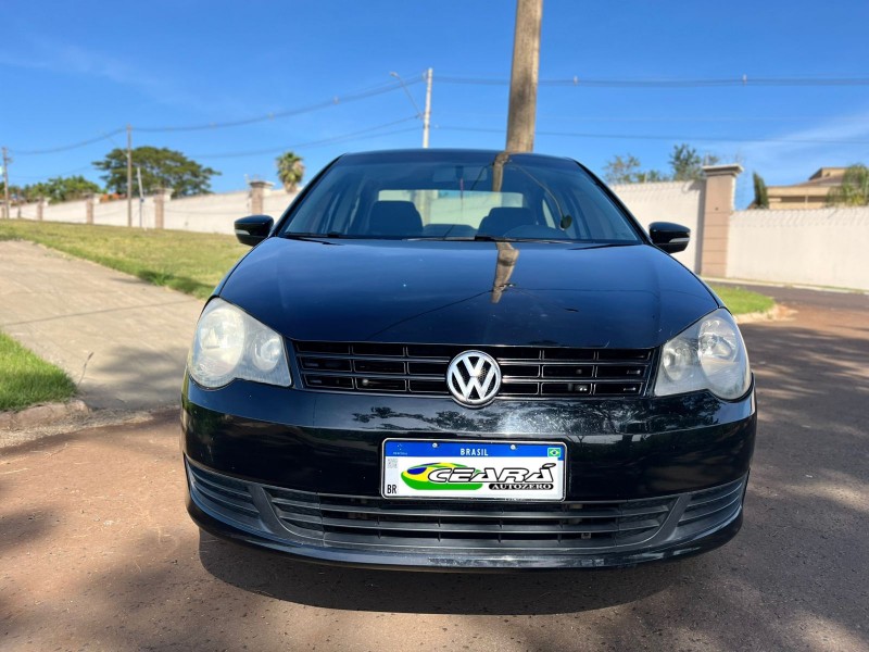 Veculo: Volkswagen - Polo Sedan - 1.6 em Sertozinho