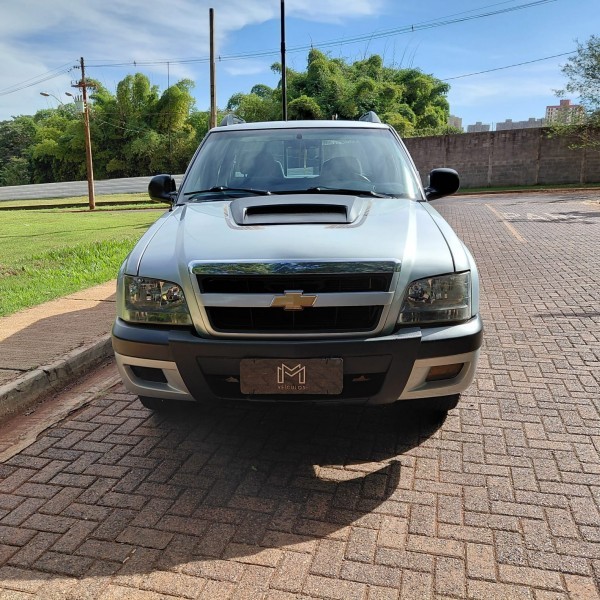 Veculo: Chevrolet (GM) - S-10 - rodeio em Ribeiro Preto