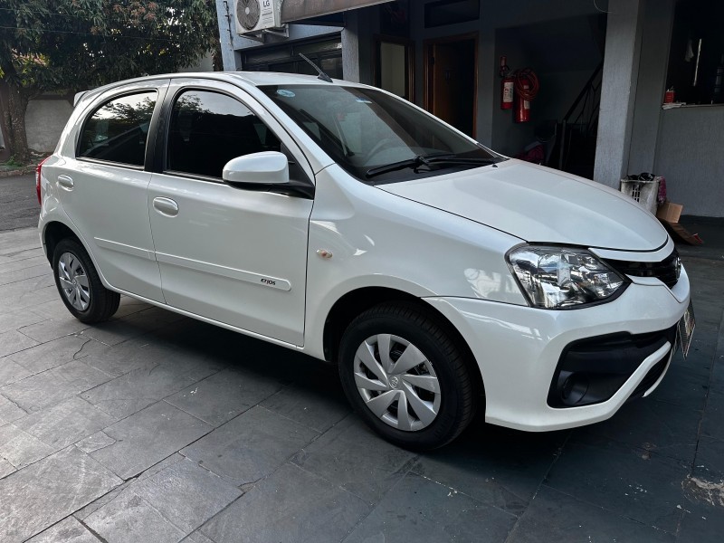 Veculo: Toyota - Etios - XS 1.5 em Brodowski
