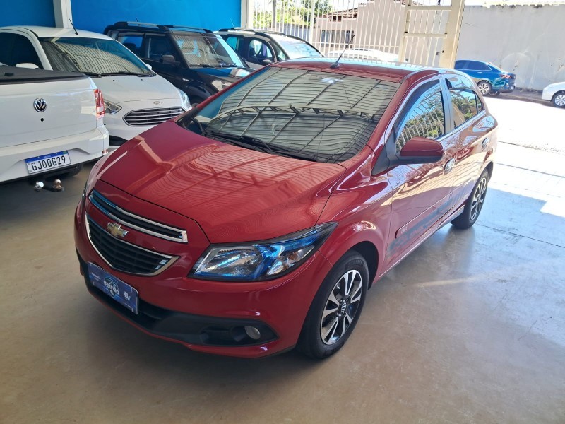 Veculo: Chevrolet (GM) - Onix - 1.4 LT em Brodowski