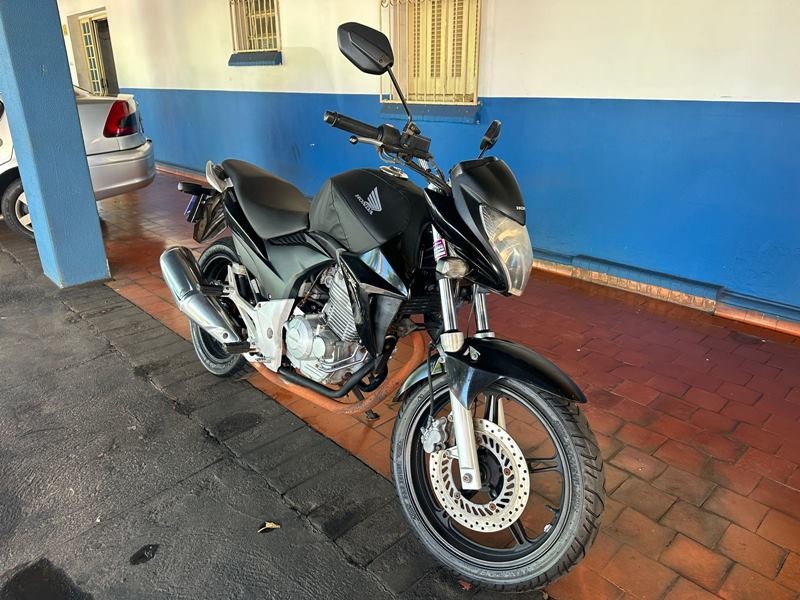 Veculo: Honda - CB - 300R em Ribeiro Preto