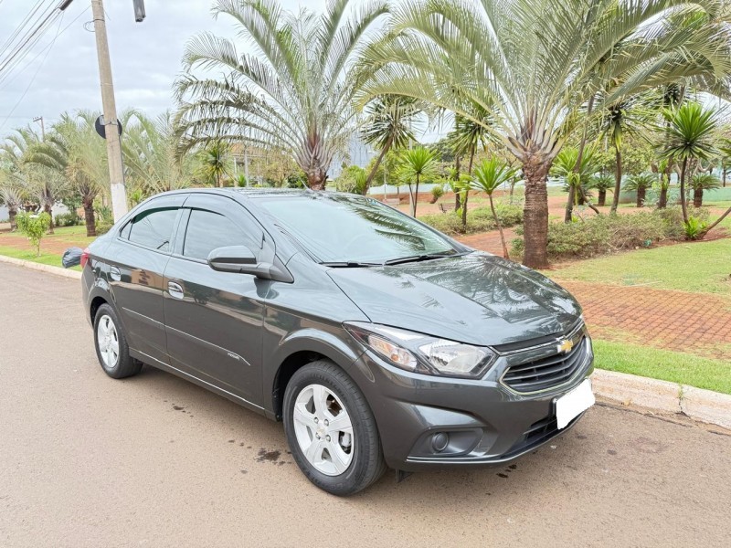 Veculo: Chevrolet (GM) - Prisma - LT 1.4 em Sertozinho