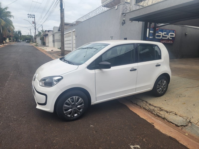 Veculo: Volkswagen - Up - Take MPI 1.0 Flex em Ribeiro Preto