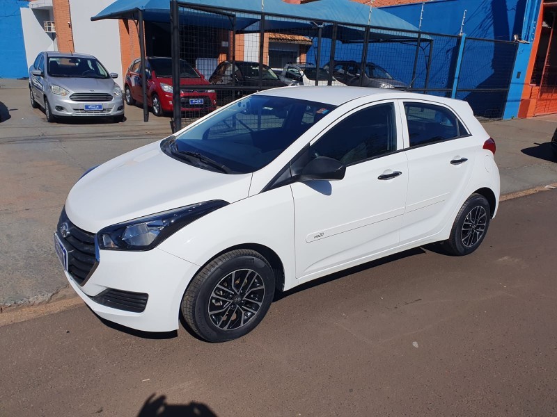 Veculo: Hyundai - HB 20 - COMFORT 1.0 FLEX COMPLETO  em Ribeiro Preto