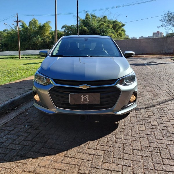 Veculo: Chevrolet (GM) - Onix - Lt 2 em Ribeiro Preto