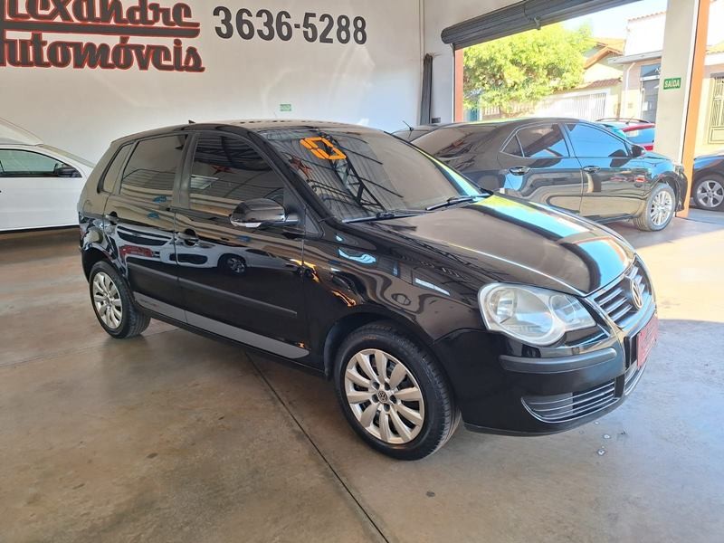 Veculo: Volkswagen - Polo Hatch - 1.6 4P. em Ribeiro Preto