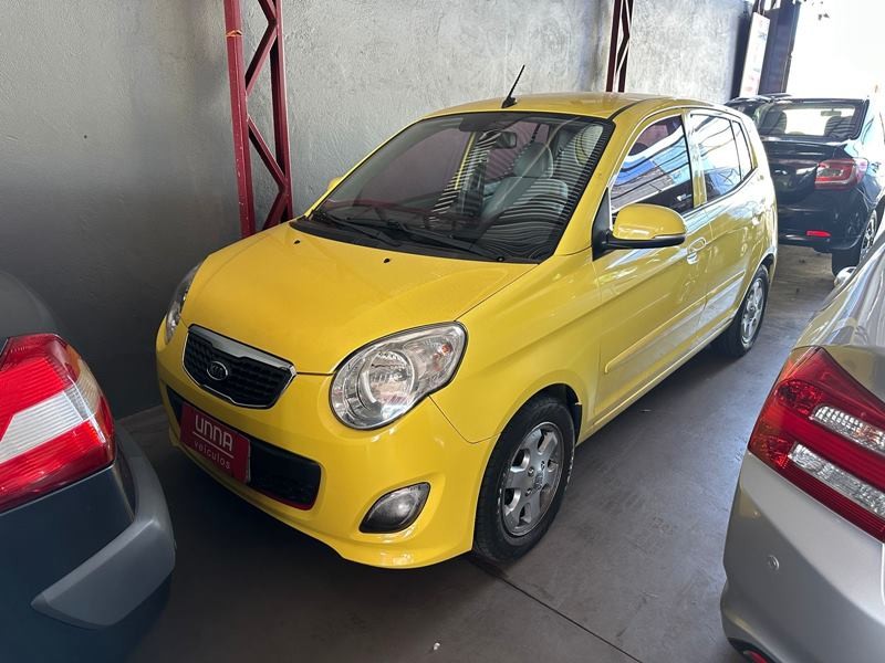 Veculo: Kia - Picanto - 1.0 4P.  em Ribeiro Preto