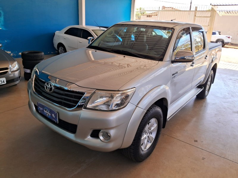 Veculo: Toyota - Hilux - 2.7 CD SRV 4X4 AUTOMTICA FLEX em Brodowski