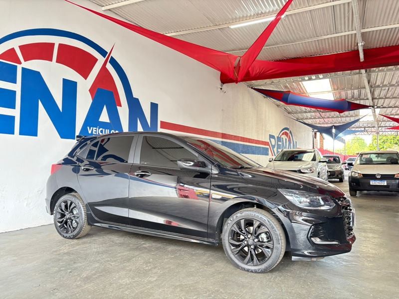 Veculo: Chevrolet (GM) - Onix - Hatch RS 1.0 Turbo Aut. 4P. em Cravinhos