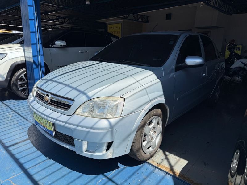 Veculo: Chevrolet (GM) - Corsa Sedan - Maxx Premium 1.4 4P.  em Ribeiro Preto
