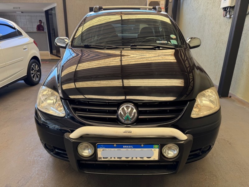 Veculo: Volkswagen - Fox - 1.6 Plus em Sertozinho