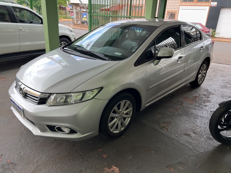 Veculo: Honda - Civic - Lxr em Cravinhos
