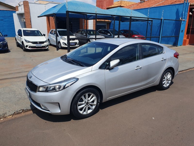 Veculo: Kia - Cerato - 1.6 SX FLEX AUTOMTICO  em Ribeiro Preto